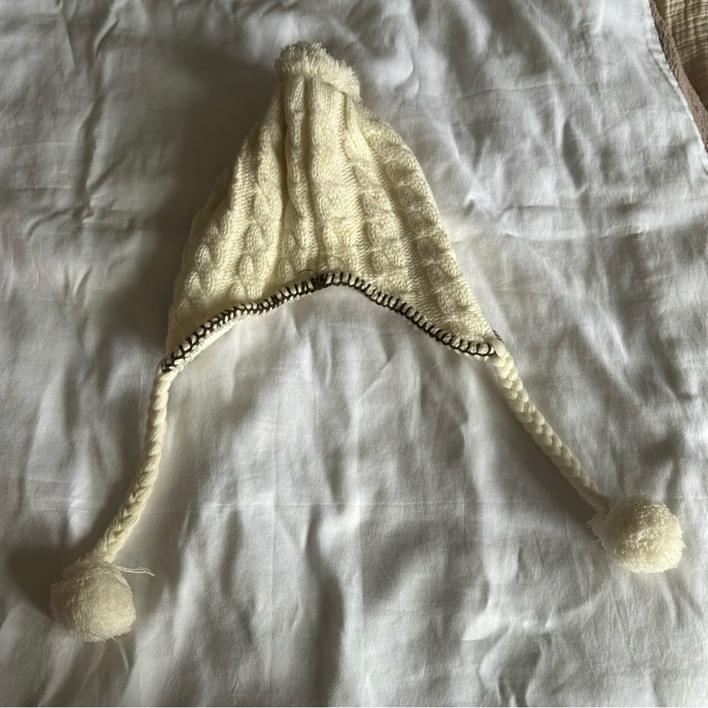 Cream Winter Hat - Picture 7 of 8